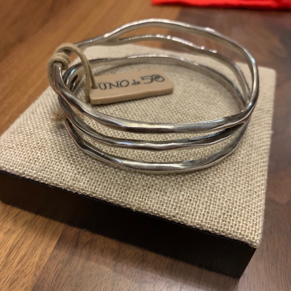 UNO de 50 Bracelet - Picture 1 of 4